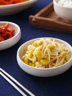 【家樂福廚房】韓式小菜》涼拌黃豆芽(不辣) 的食譜成品照片
