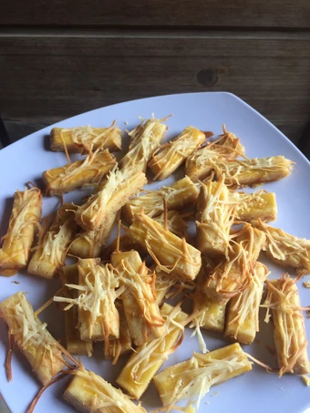 Langkah Mudah untuk Menyiapkan Resep Kastengel teflon tanpa susu tanpa telur simple endes takaran sendok yang  Bikin Ketagihan Anti Ribet, Sempurna