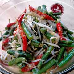 รูปของ Tumis kacang kecambah simpel