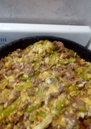 Una foto de Zapallitos revueltos con carne