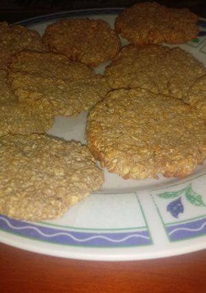 Una foto de Galletas veganas de avena, banana y coco🌱😍 ¡En sólo 2 pasos!