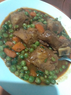 A picture of Arrow roots and peas.