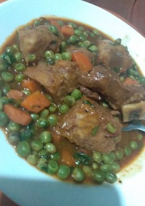 A picture of Arrow roots and peas.
