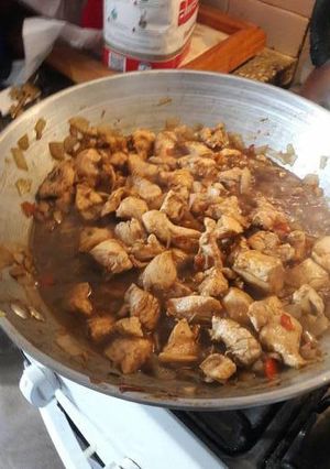 Una foto de Pollo teriyaki con champigñones