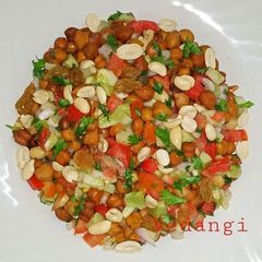 A picture of Black Chana Salad.
