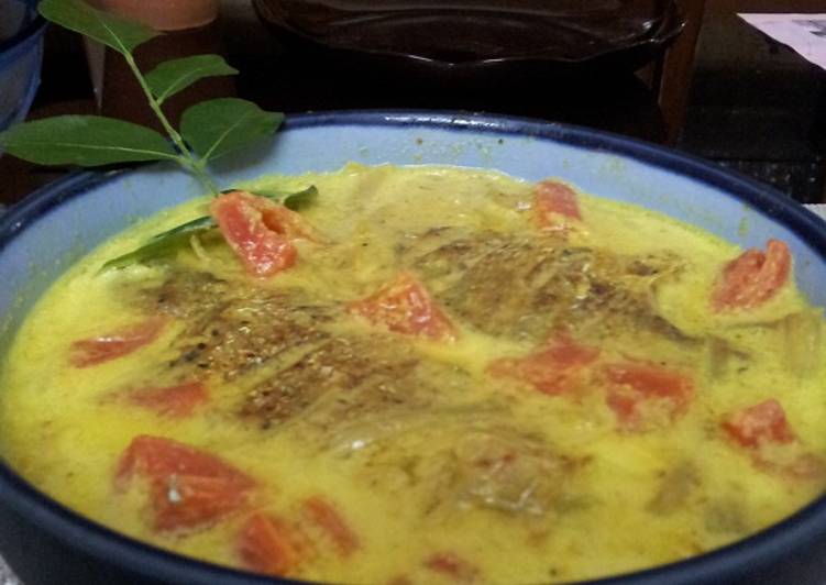 Recipe of Yummy Fish Molee(kerala style)