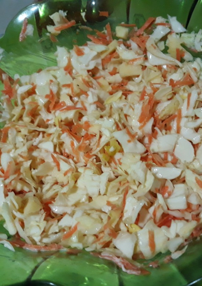 Una foto de Ensalada de col y manzana