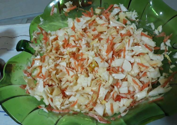 Ensalada de col y manzana