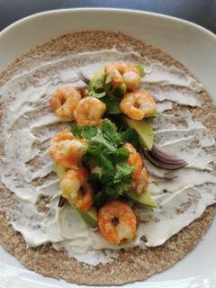 Une photo de Wrap crevettes et avocat