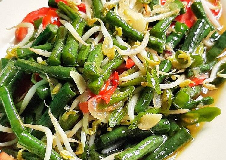 6. Tumis kacang panjang tauge