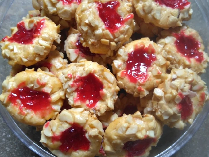 Easy Steps to Make Strawberry Thumbprint Cashew Peanut Cookies the So Delicious So Delicious
