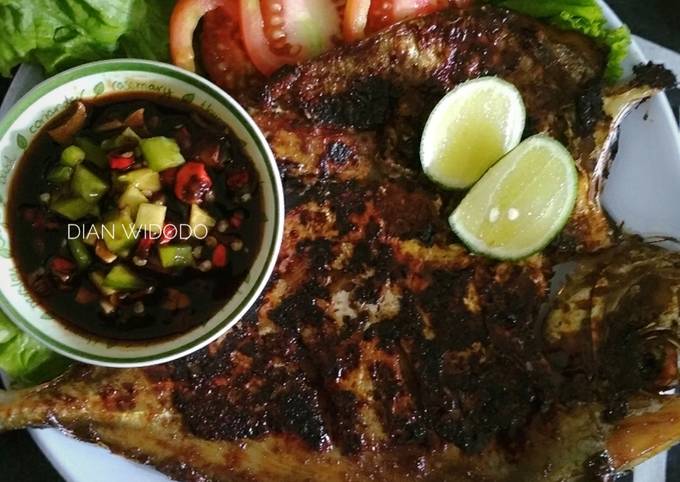 Bagaimana mengolah Kuwe Bakar Madu yang Menggugah Selera