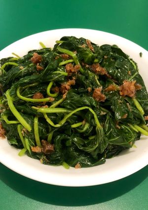 川燙地瓜葉佐素肉醬 的食譜成品照片