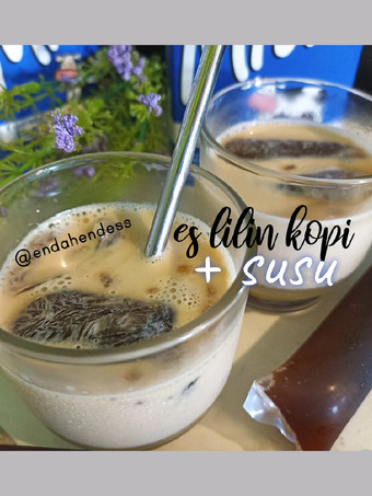 Langkah Mudah untuk Membuat Es lilin kopi susu 🥃🍶, Menggugah Selera