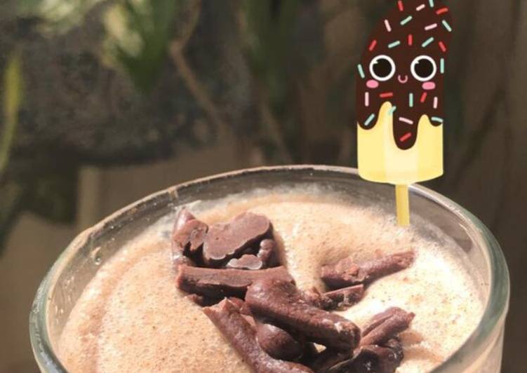 Simple Way to Prepare Delicious Healthy banana and chocolate shake