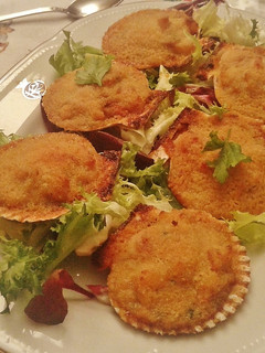 Una foto de Zamburiñas rellenas de bogavante gratinadas al horno