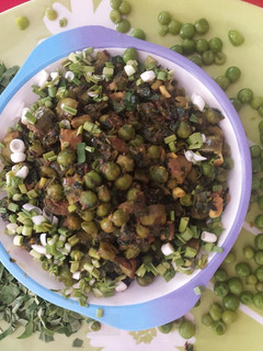 વટાણા નુ શાક (Vatana Shak Recipe In Gujarati) રેસીપી મુખ્ય ફોટો