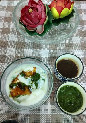 A picture of Instant dahi bhalla.