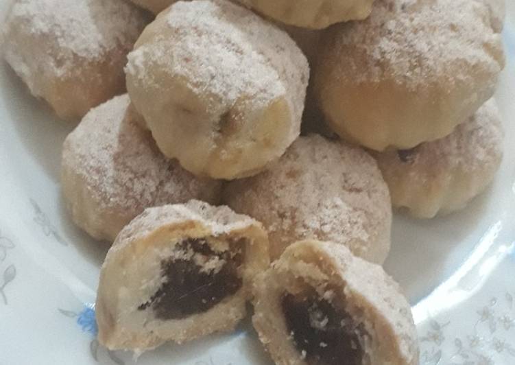 Steps to Make Quick Arabian Momoul Cookies…