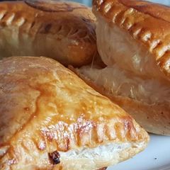A picture of Creamy chicken patties (Pasties).