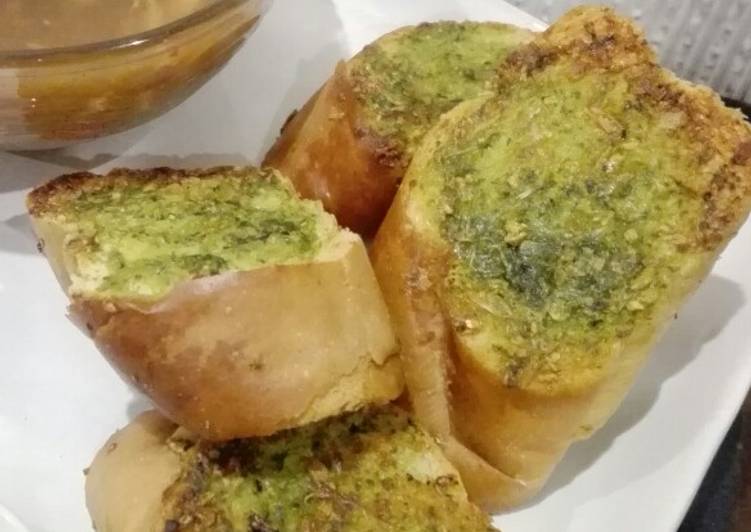 Recipe of Quick Garlic bread with 19 b soup