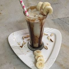 Chocolate banana milkshake A picture of Chocolate banana milkshake.