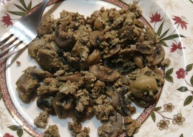 Revuelto de champiñones y alcachofas