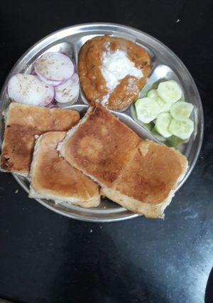 A picture of Pav bhaji.