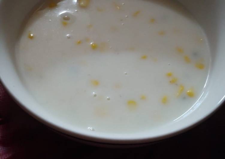 شوربة الذرة بطريقة سهلة جداً ولذيذة جداً