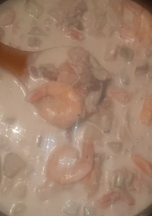 A picture of Seafood Chowder.