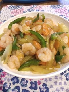 A picture of Shrimp with Celery.