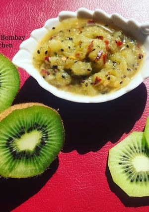A picture of Kiwi chutney.