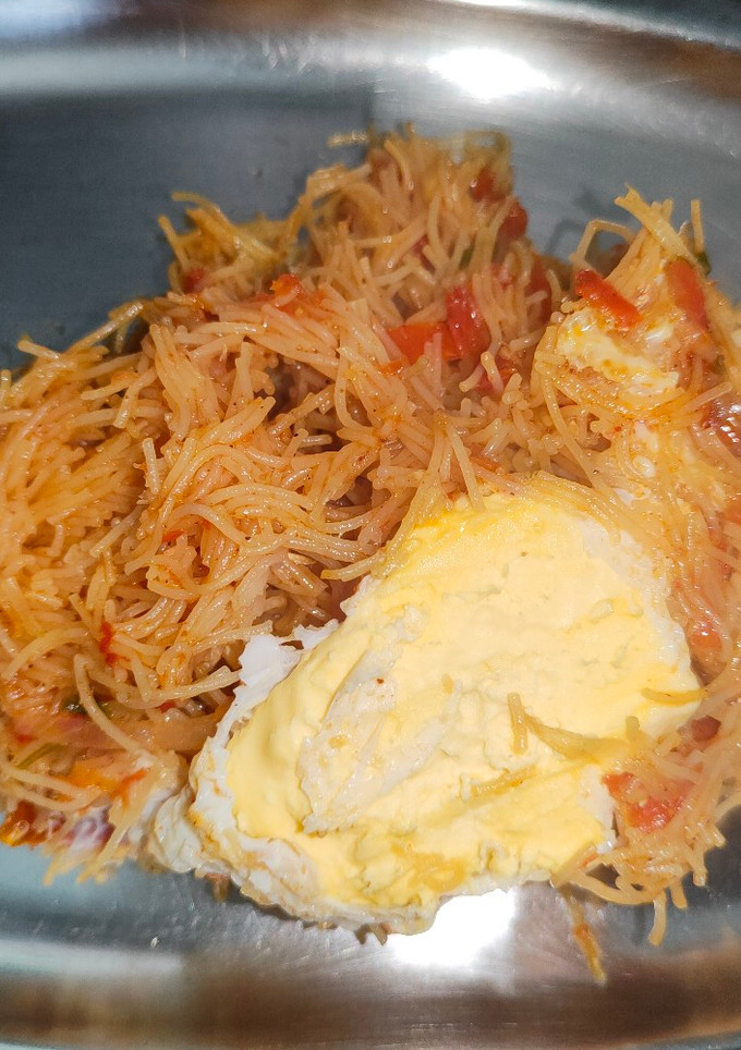 முட்டை சேமியா(egg semiya recipe in tamil) செய்முறை முக்கிய புகைப்படம்