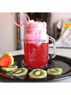 A picture of Ice Cream Soda.