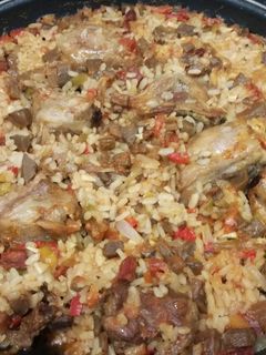 Una foto de Arroz con costillas