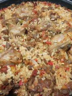 Una foto de Arroz con costillas