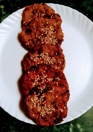 મેથી બાજરી ના વડા (Methi Bajri Vada Recipe In Gujarati) રેસીપી મુખ્ય ફોટો