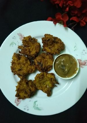নুডলস পকোরা রেসিপির প্রধান ছবি