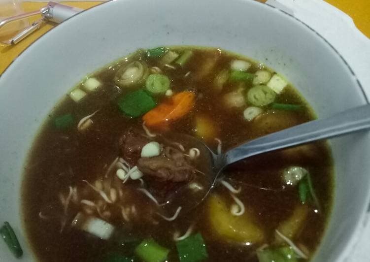 Rawon daging sapi (kluwek)