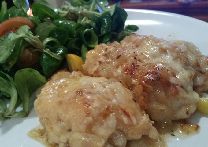 Recipe of Super Quick Homemade Chicken fillets with caramalised onion and melted cheese