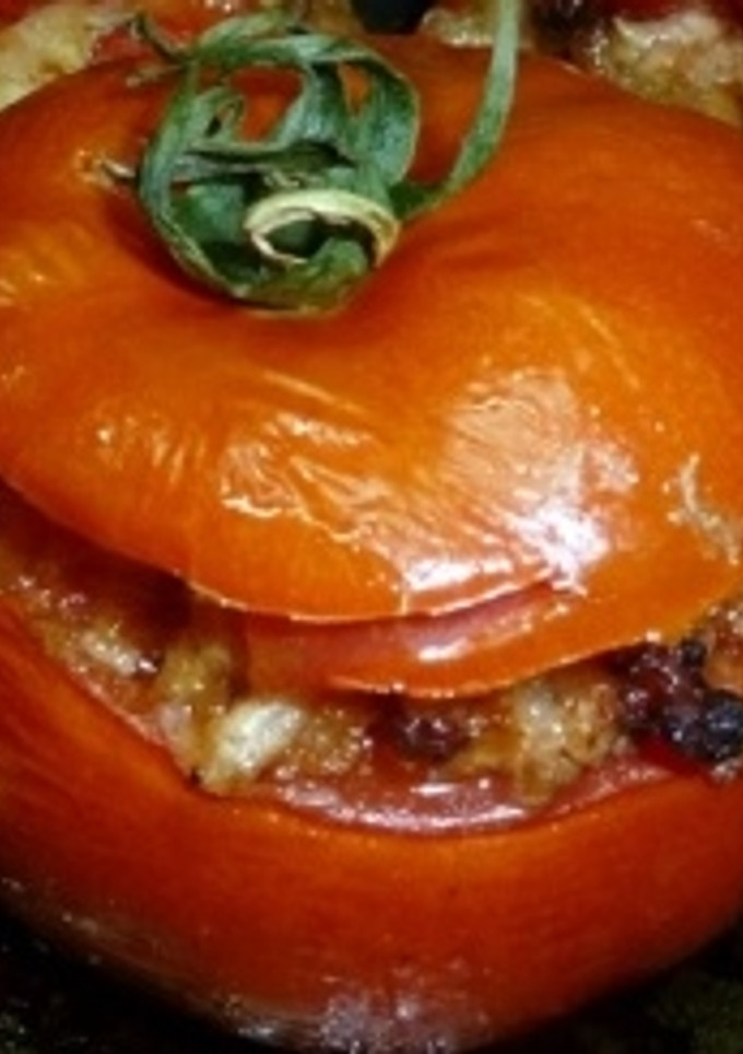 Una foto de Tomates rellenos de carne al horno