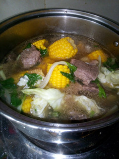 A picture of Bulalo.