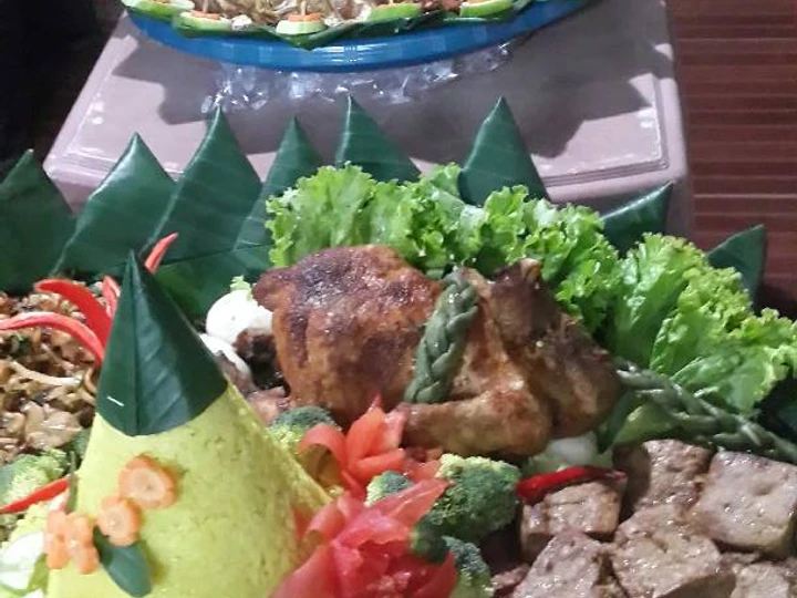 Cara Gampang Membikin Resep Ayam oven utuh untuk tumpeng yang Bikin Ngiler Anti Ribet, Sempurna