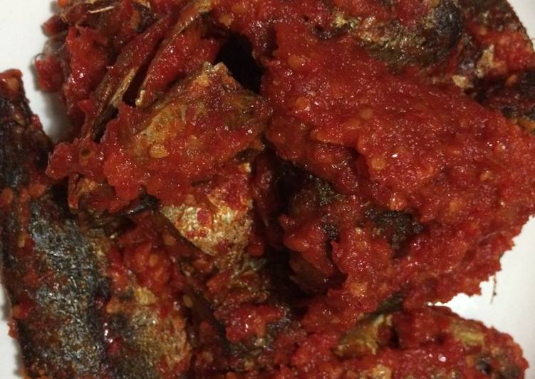 Resep Sambal Ikan Sarden #BikinRamadanBerkesan yang Enak Banget