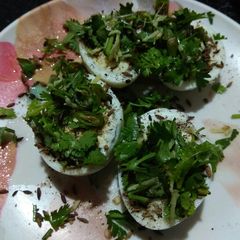 A picture of Boiled eggs.