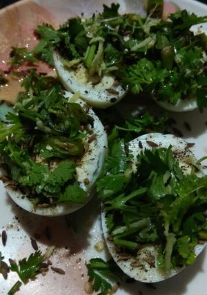 A picture of Boiled eggs.