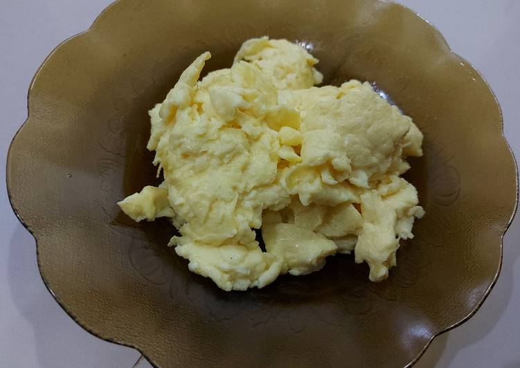 langkah mengolah Scramble egg yang kenyang