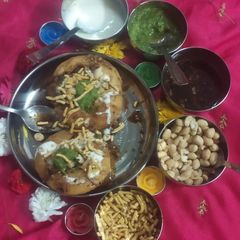 A picture of Moong dal kachori chaat.