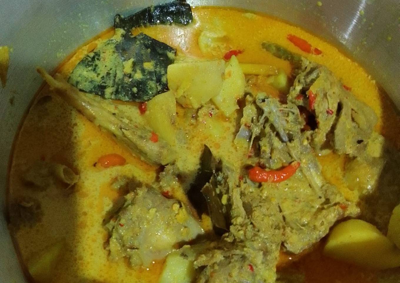 Opor ayam kentang