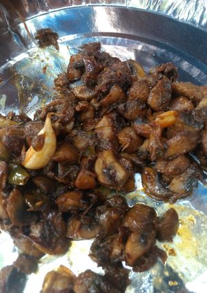 A picture of Mushroom sukha.